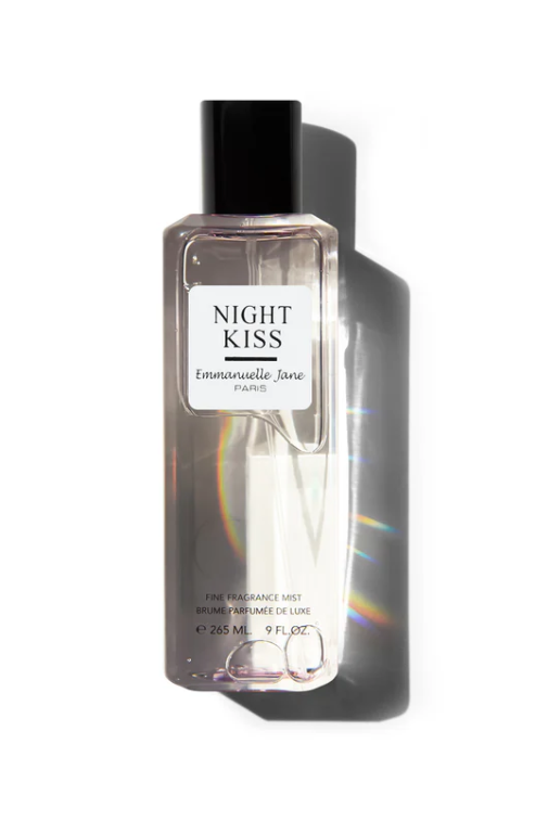 NIGHT KISS